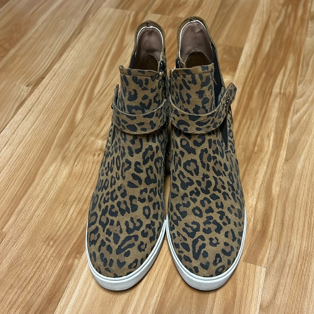 Linea Paola Leopard Wedge Sneakers - Size 7 Must see